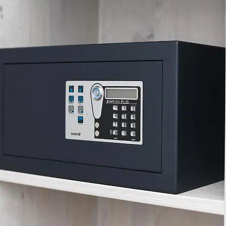 Moderne In Ruhiger Lage,